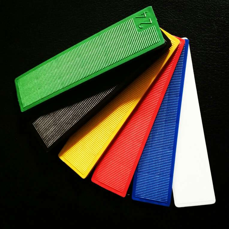 Podložka vymezovací (zasklívací) tl. 7mm/24x100mm